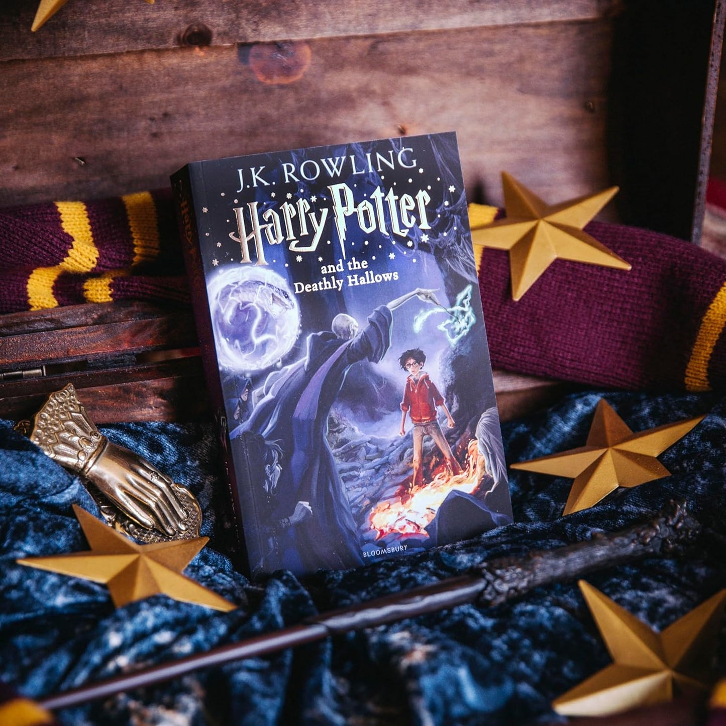 Harry Potter and the Deathly Hallows by J.K. Rowling (New Jacket Edition)