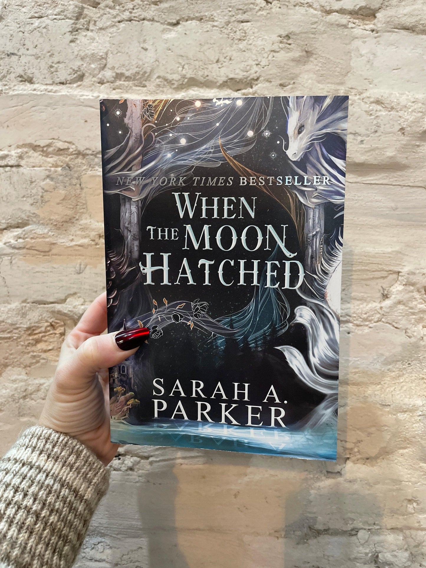 When the Moon Hatched (The Moonfall Series #1)
